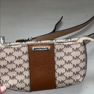 Michael Kors Cambodia Belt Bag, adjustable strap, gold signature Logo
